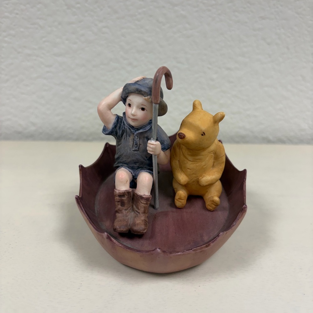 Vintage Disney Pooh and Christopher Robin Paperwight by Charpente